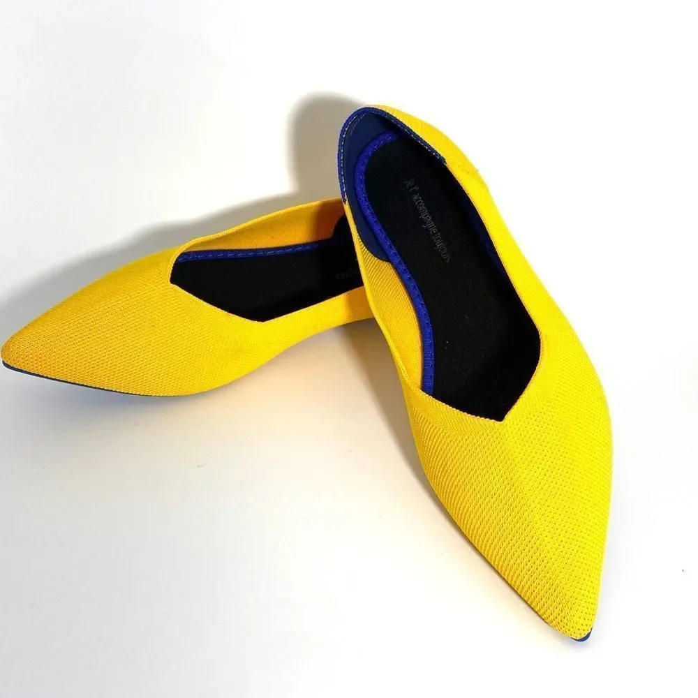 LAST CHANCE knit flats.